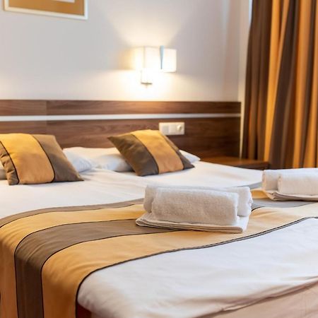 Hotel Arpad Tatabánya Eksteriør bilde